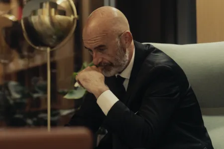 Affärsman som ser orolig ut