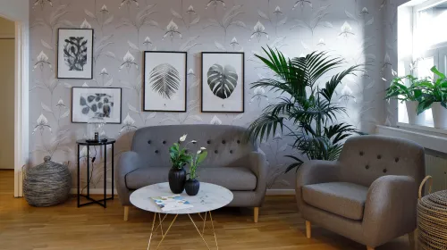 väntrum med två soffor